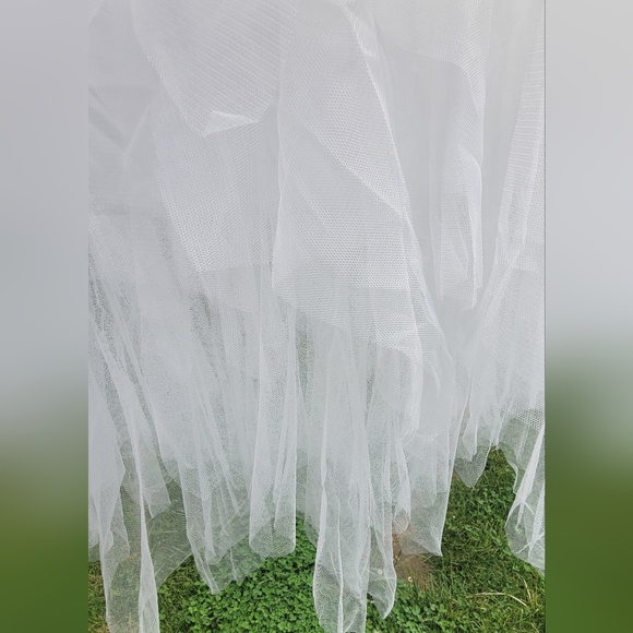 White Tulle Tutu Skirt. One size stretch waist elastic. NWT* - Picture 7 of 12